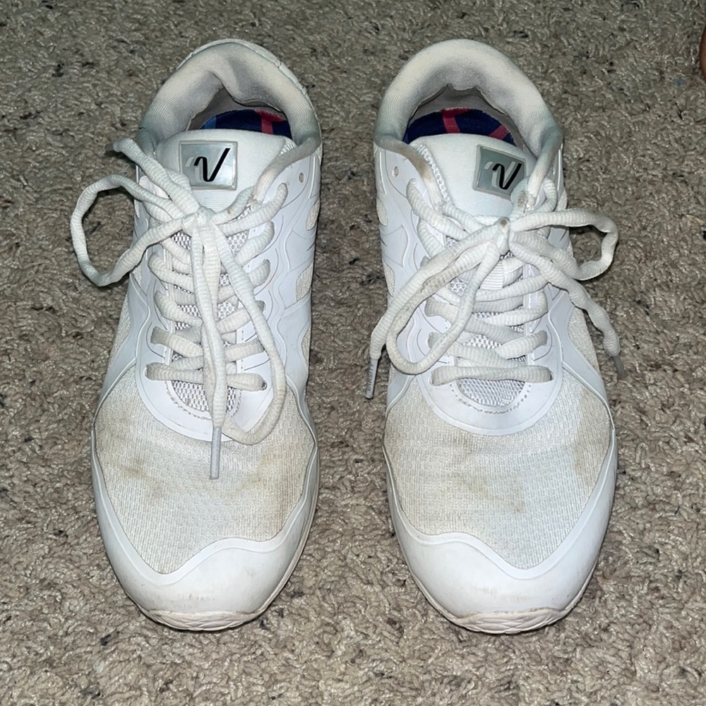 VARISTY CHEET SHOES